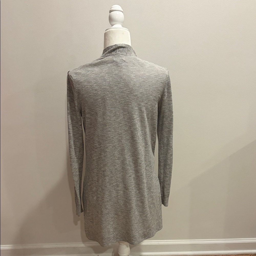 Old Navy Light Gray Women's Cardigan - Picture 2 of 4